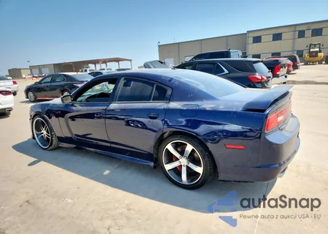 2013 Dodge Charger Srt-8 z USA, uszkodzony, nr VIN 2C3CDXEJ4DH586736